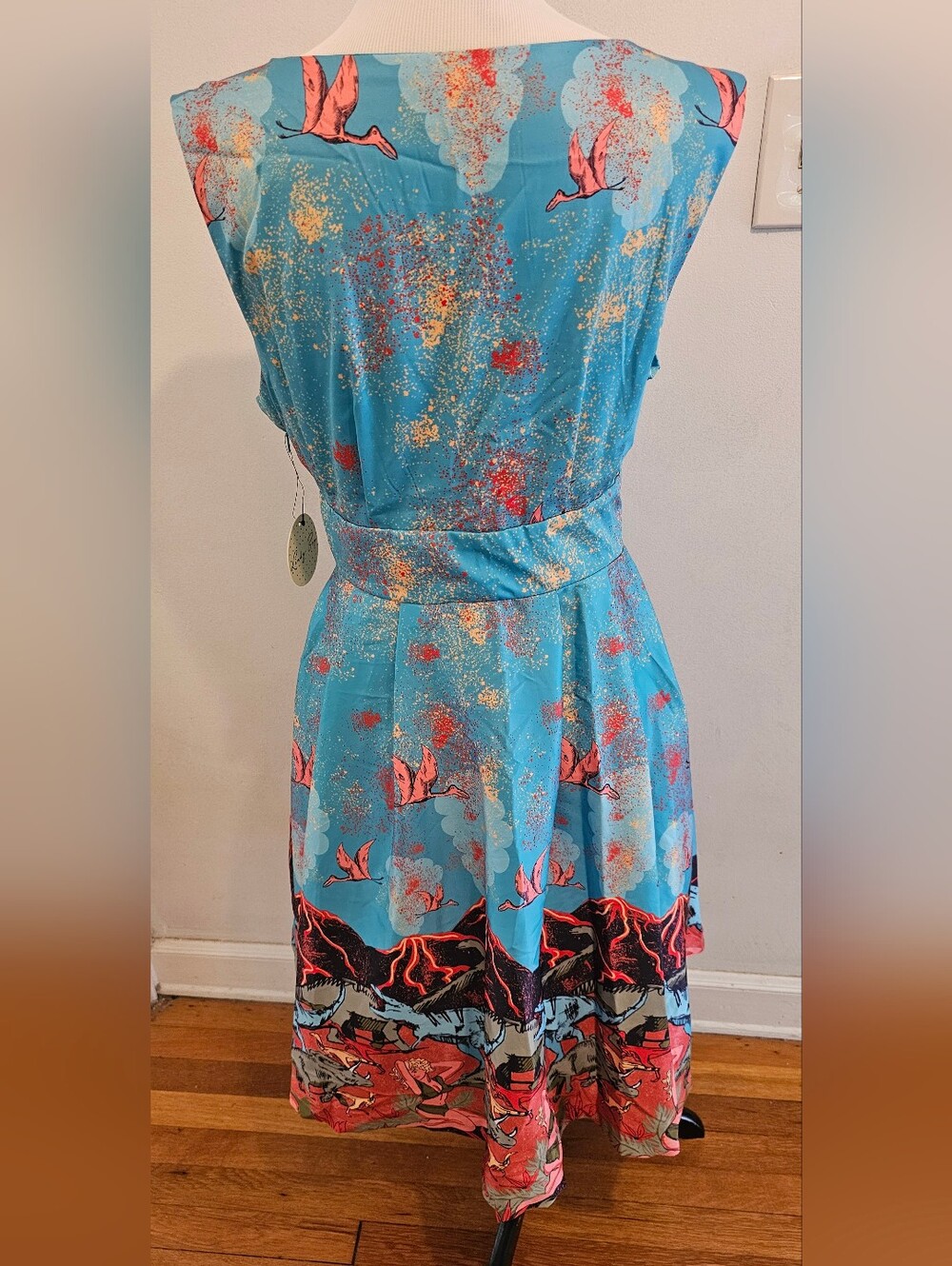 Lindy Bop Sorrell Dress In Volcano Print BNWT - Picture 7 of 9